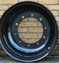 D 9,00x22,5 10děr Caliber černý (1)